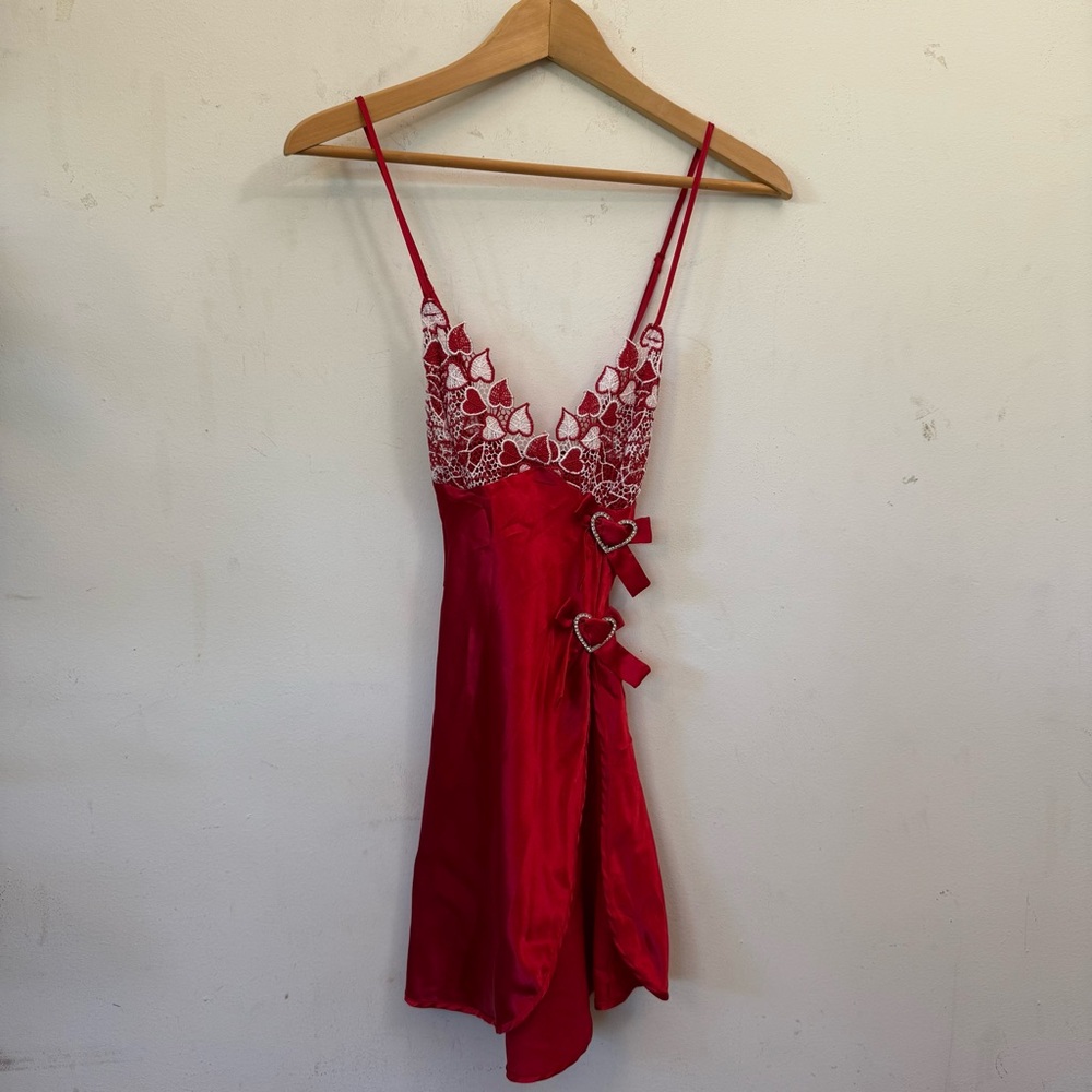 Frederick’s Elegant Red Lace Babydoll Slip Dress S